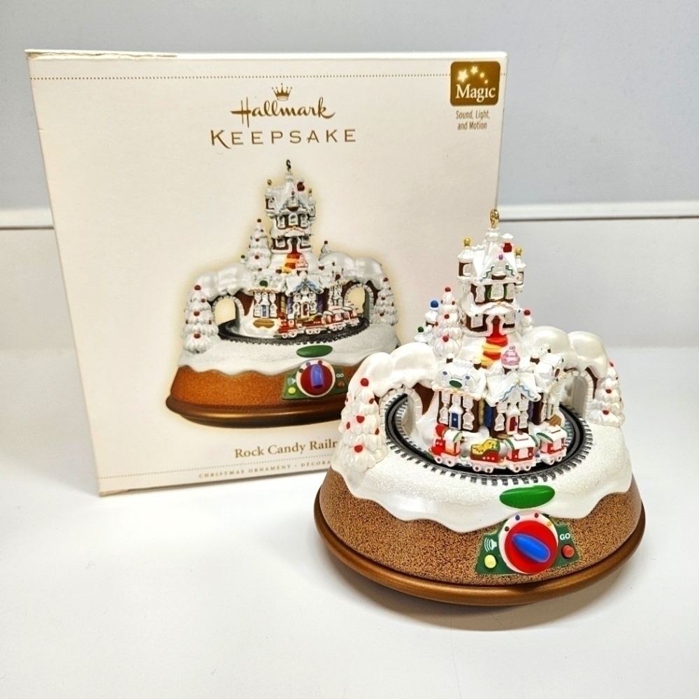 Hallmark Keepsake Magic Motion Rock Candy Railroad Ornament Lights Sound 2006
